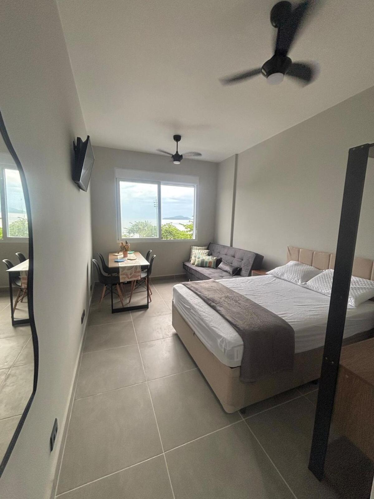 Kitnet Com Vista Mar Em Apartamento
